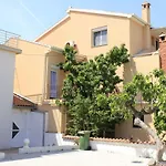 Apartments And Rooms Jagoda - Comfy And Cozy