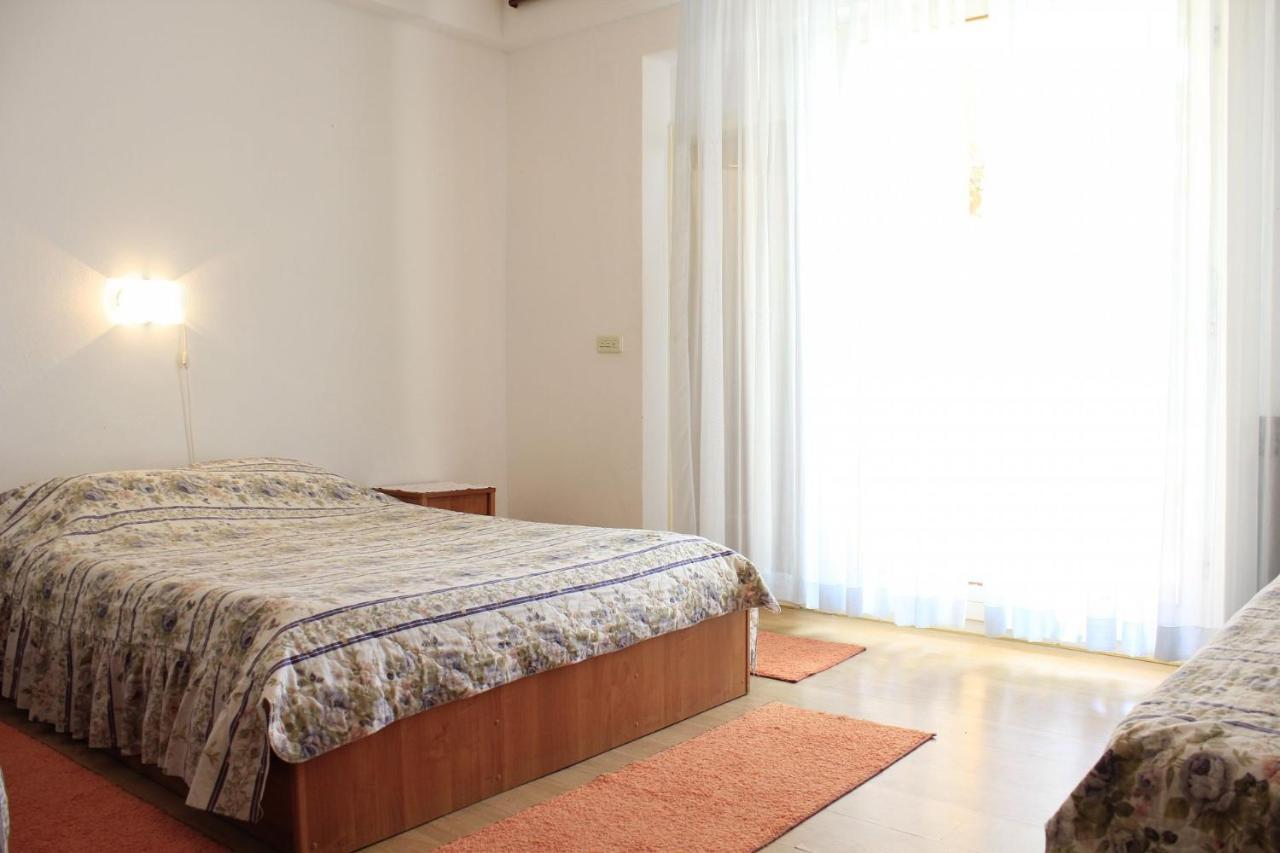 Guest house And Jagoda - Comfy And Cozy